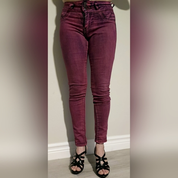 Colombian Style Women's Jeans - Picture 1 of 2